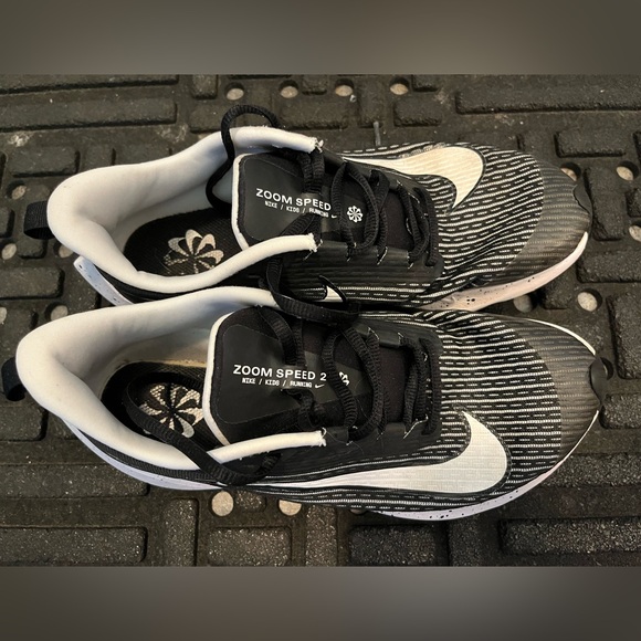 Nike Air Zoom Speed 2 - Black & White Road Running Sneakers.  Size 5.5Y - Picture 7 of 7